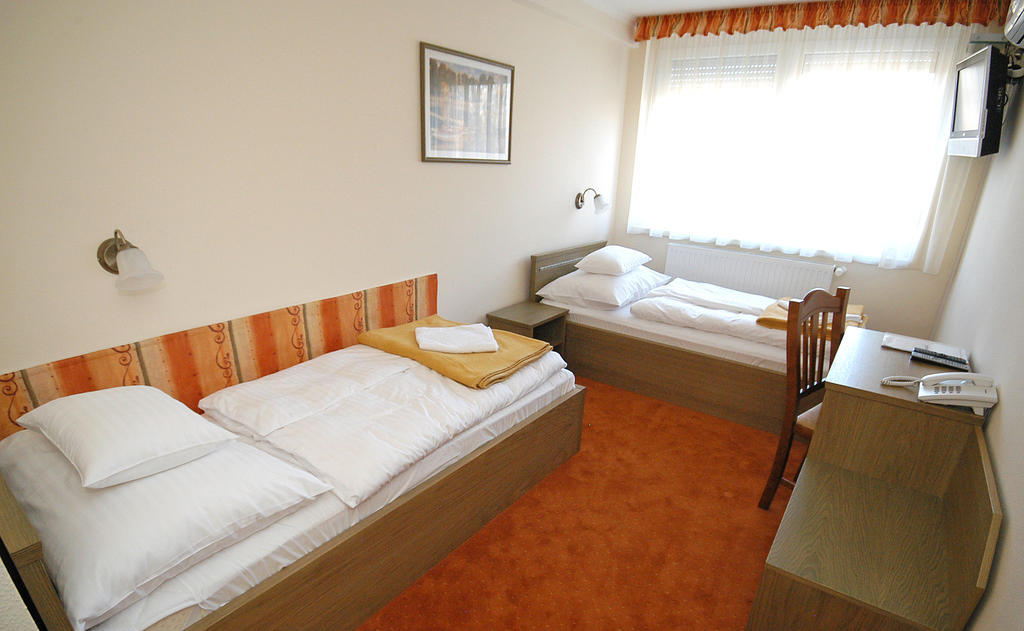 Hotel Bavaria Abda Phòng bức ảnh
